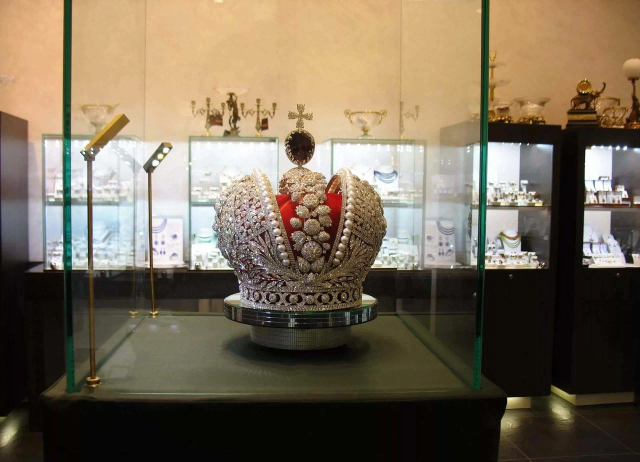 Wielka Korona Imperialna Rosji w Funduszu Diamentowym na Kremlu